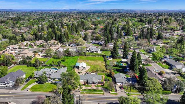 6840 Hickory Ave, Orangevale, CA 95662