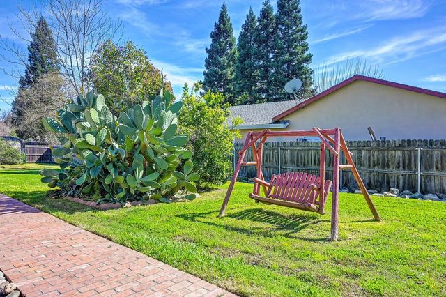 6840 Hickory Ave, Orangevale, CA 95662