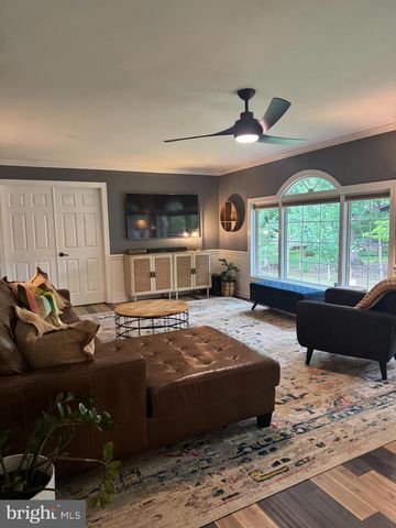 9649 PARK ST, Manassas, VA 20110