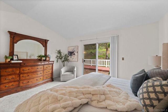 10919 Avenida De Los Lobos, San Diego, CA 92127