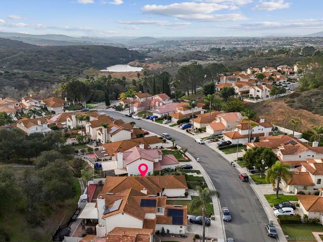 10919 Avenida De Los Lobos, San Diego, CA 92127