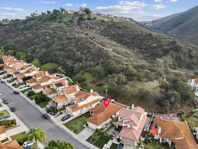 10919 Avenida De Los Lobos, San Diego, CA 92127