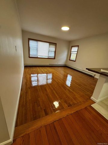 149-45 19th Ave, Whitestone, NY 11357