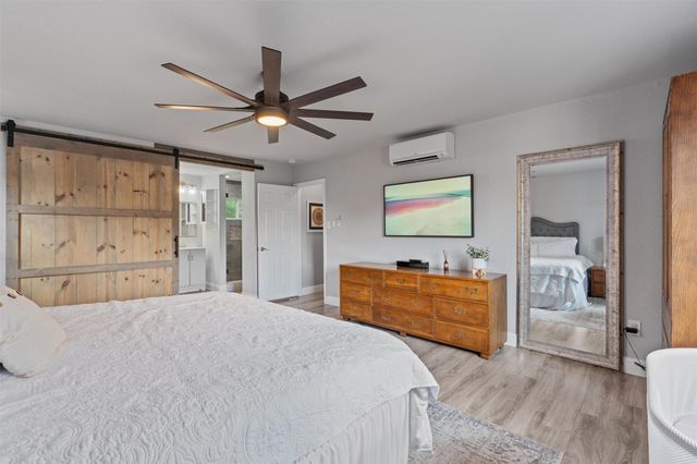 3112 Val DR, Austin, TX 78723