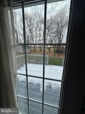 1164 PAPER MILL RD, Chambersburg, PA 17202