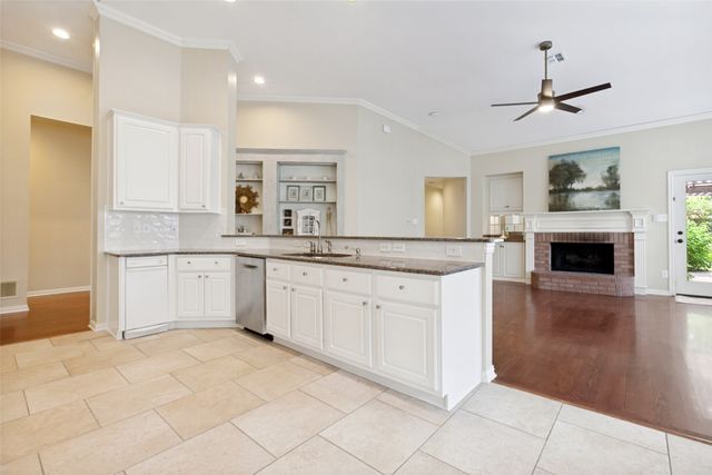 6841 Colonnade Drive, Plano, TX 75024