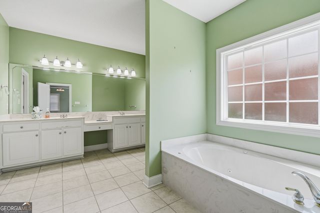 100 Jamestown Court, Centerville, GA 31028