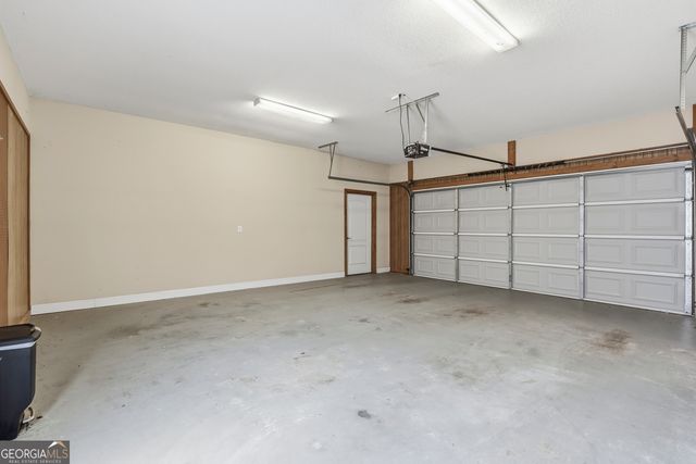 100 Jamestown Court, Centerville, GA 31028
