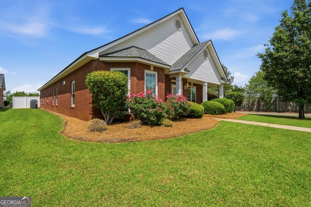 100 Jamestown Court, Centerville, GA 31028