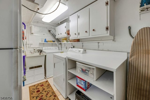 45 Wells Ct, Bloomfield Twp., NJ 07003