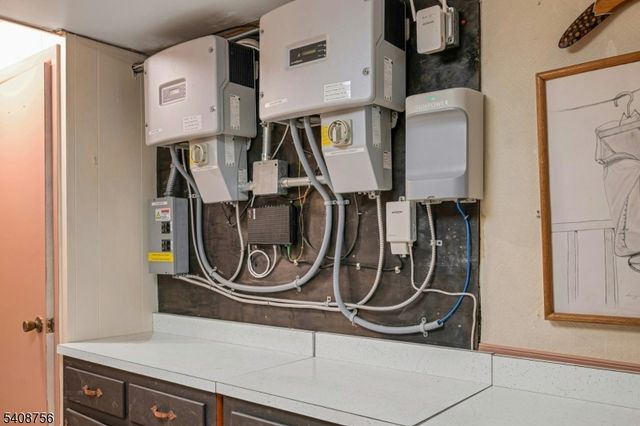 45 Wells Ct, Bloomfield Twp., NJ 07003