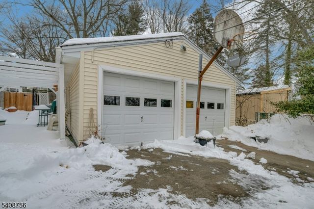 45 Wells Ct, Bloomfield Twp., NJ 07003