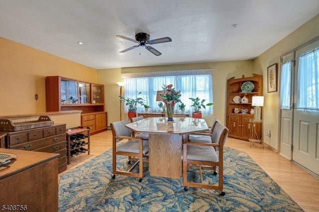 45 Wells Ct, Bloomfield Twp., NJ 07003