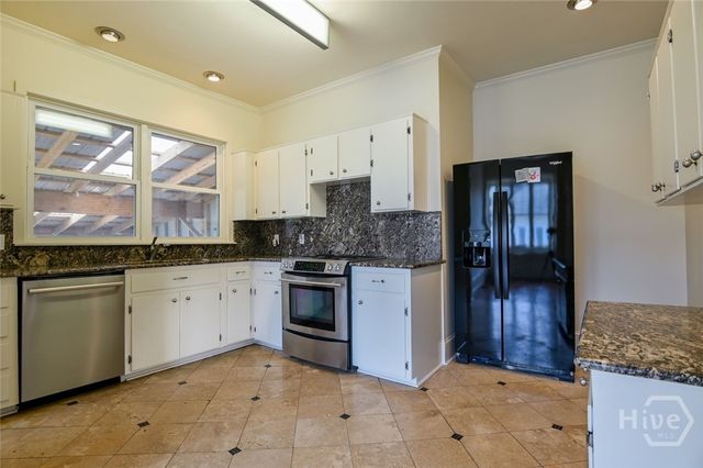 120 S Tusten Street, Elberton, GA 30635