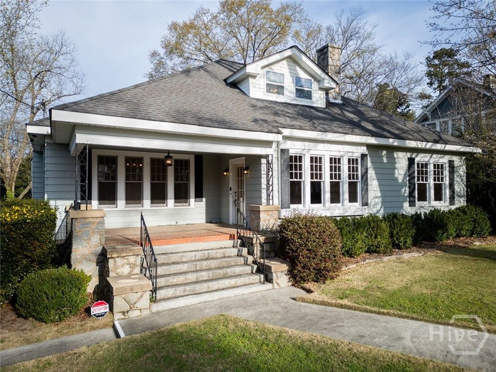 120 S Tusten Street, Elberton, GA 30635