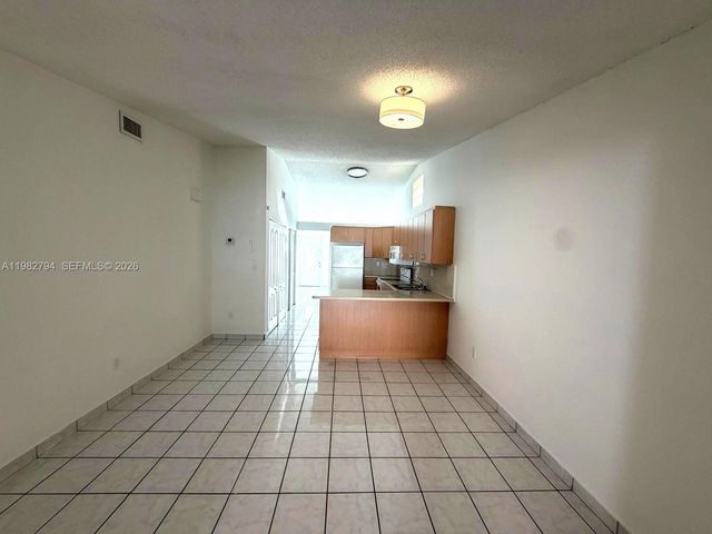 5740 W 21st Ct, Hialeah, FL 33016