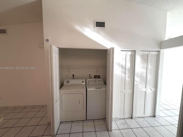 5740 W 21st Ct, Hialeah, FL 33016