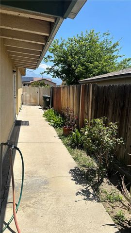 1424 Lynwood Way, Highland, CA 92346