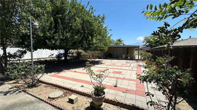 1424 Lynwood Way, Highland, CA 92346