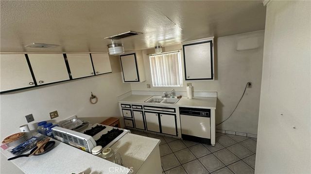 1424 Lynwood Way, Highland, CA 92346