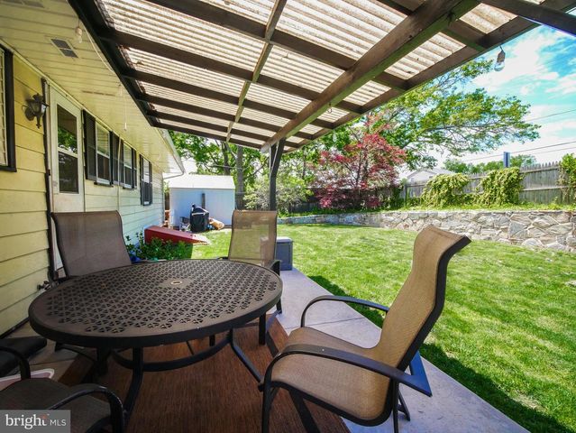1017 SYCAMORE DR, Pottstown, PA 19464
