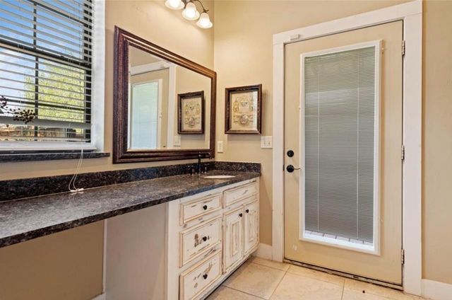 212 Ave N, Marble Falls, TX 78654