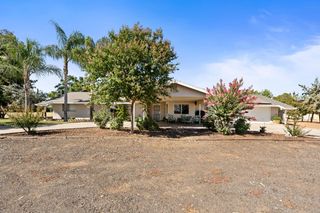 3298 N Zediker Avenue, Sanger, CA 93657