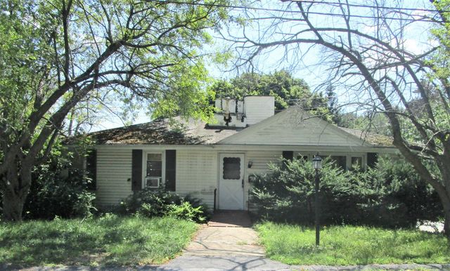 21 Baxter St, Worcester, MA 01602