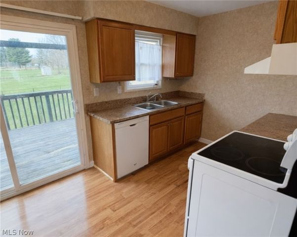 4706-4710 Maple Spur Drive, Stow, OH 44224