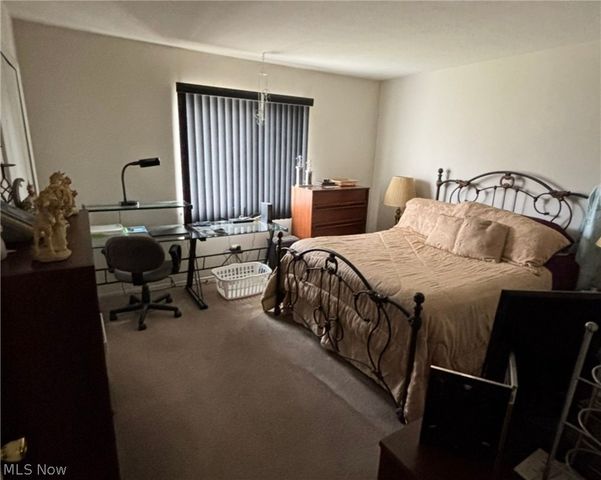 4706-4710 Maple Spur Drive, Stow, OH 44224