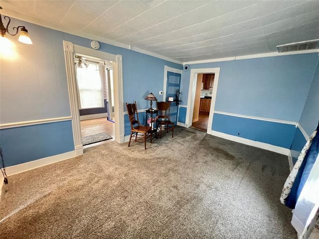 913 Summer Street, Eau Claire, WI 54701