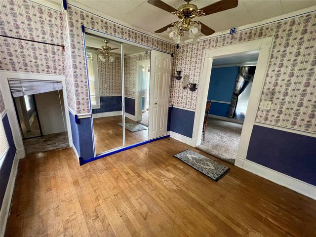 913 Summer Street, Eau Claire, WI 54701