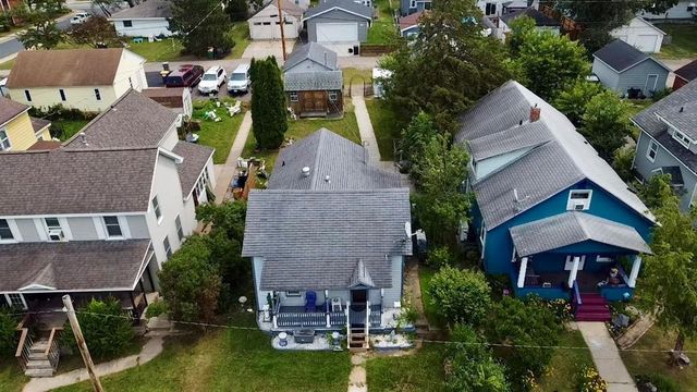 913 Summer Street, Eau Claire, WI 54701