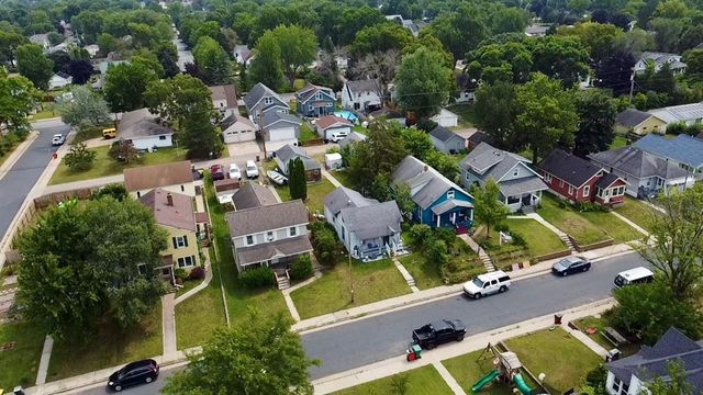 913 Summer Street, Eau Claire, WI 54701