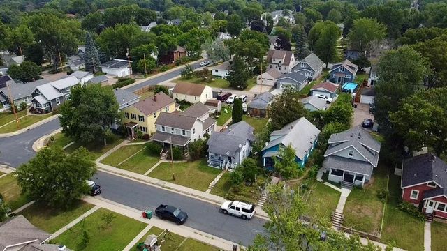 913 Summer Street, Eau Claire, WI 54701