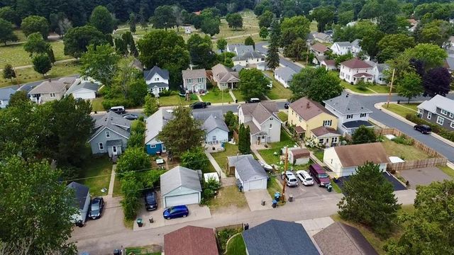 913 Summer Street, Eau Claire, WI 54701