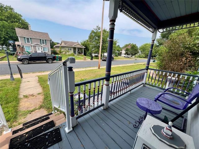 913 Summer Street, Eau Claire, WI 54701