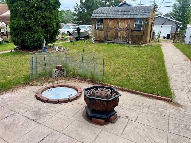 913 Summer Street, Eau Claire, WI 54701