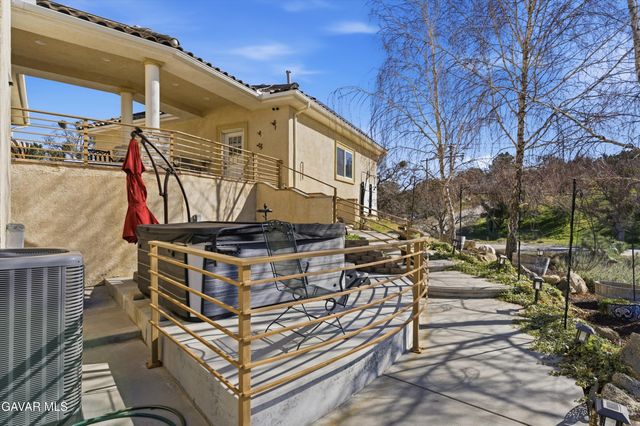 29300 Peregrine Place, Tehachapi, CA 93561
