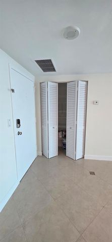 11111 Biscayne Boulevard 4c, Miami, FL 33181