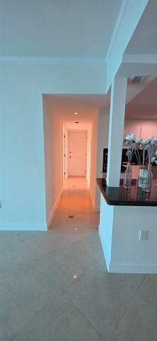 11111 Biscayne Boulevard 4c, Miami, FL 33181