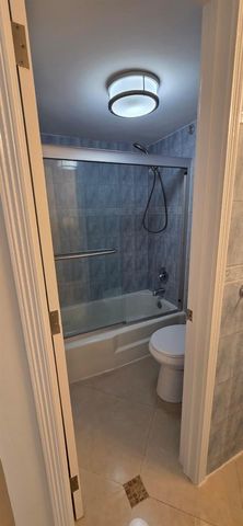11111 Biscayne Boulevard 4c, Miami, FL 33181