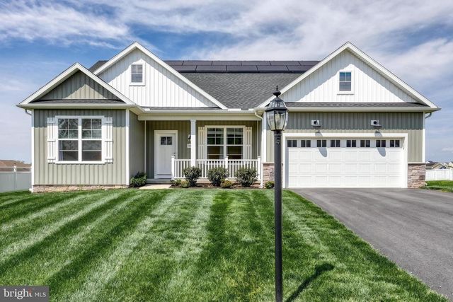 190 WINIFRED DR, Hanover, PA 17331
