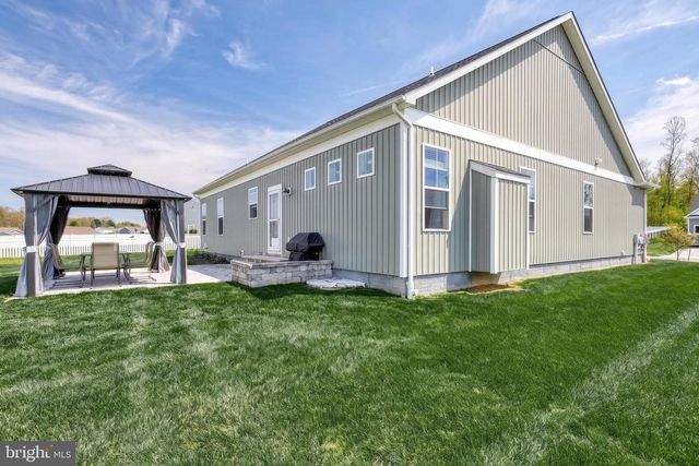 190 WINIFRED DR, Hanover, PA 17331