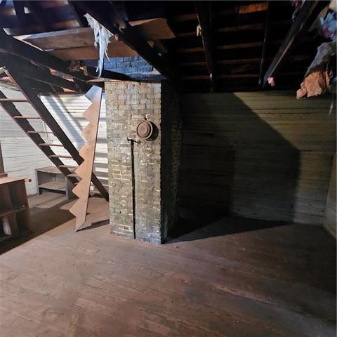 1008 Highland Avenue, Lexington, MO 64067