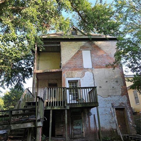 1008 Highland Avenue, Lexington, MO 64067