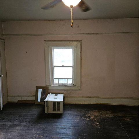 1008 Highland Avenue, Lexington, MO 64067