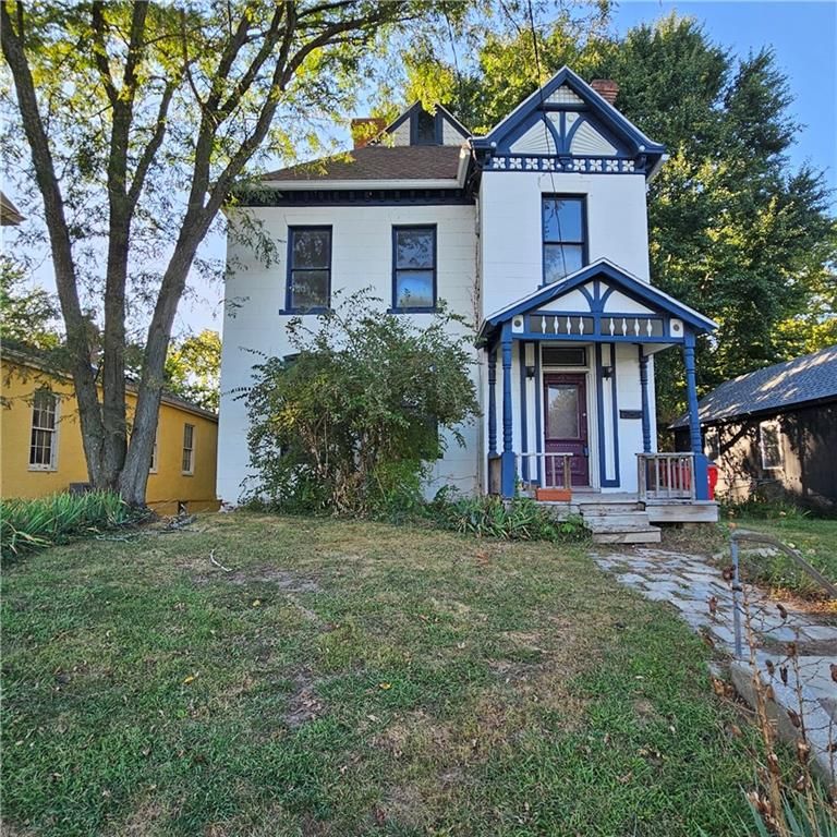 1008 Highland Avenue, Lexington, MO 64067