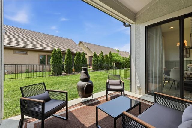 3908 NW Redspire Street, Lee's Summit, MO 64064