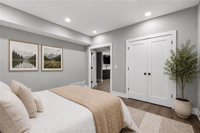 3908 NW Redspire Street, Lee's Summit, MO 64064
